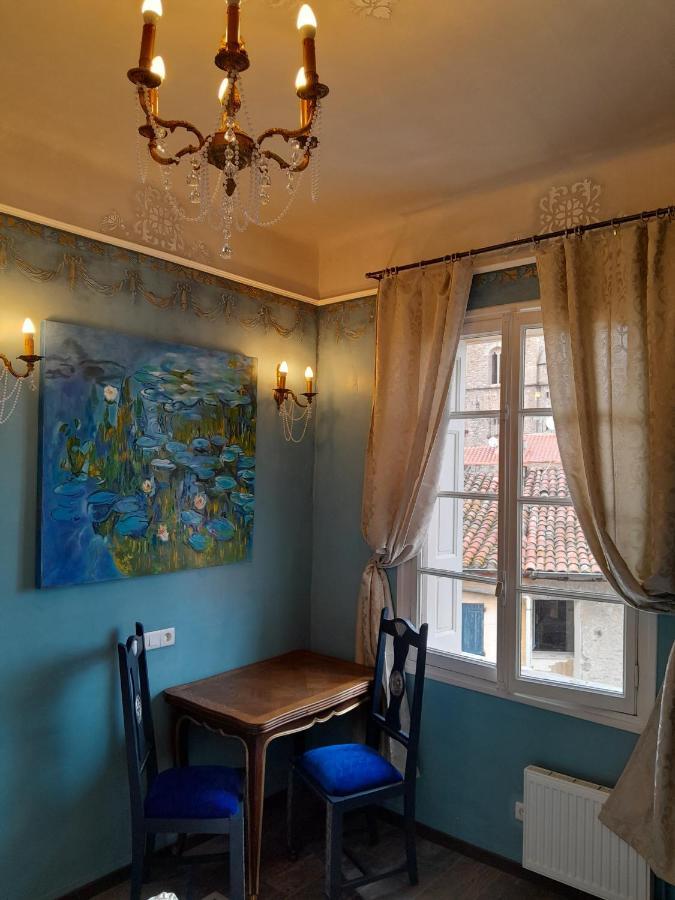 Penthouse En Bleu Royal Apartment Vinca Exterior photo